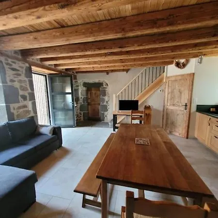 Holiday home Maison A La Campagne Alleuze